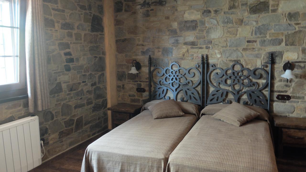 Hotel Rural La Casa Del Peregrino El Acebo de San Miguel Bilik gambar